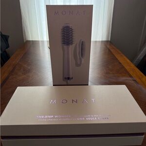 Monat One-Step Wonder Hair Dryer Brush - White